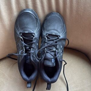 NWOT New Balance 857